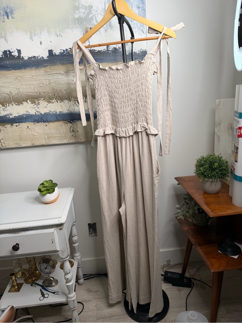 Linen jumpsuit with pockets
Whimsy + Row. S